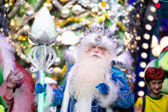 ЁЛКА ТЕЛЕКАНАЛА МУЛЬТ. КОЛЕСО ЧУДЕС