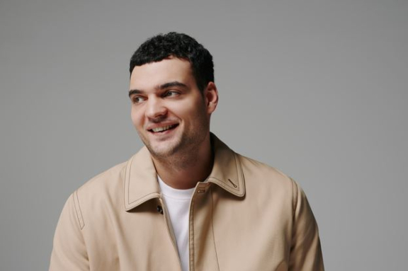 &Acy;&rcy;&tcy;&iecy;&mcy; &Vcy;&icy;&ncy;&ocy;&kcy;&ucy;&rcy;&period; &Scy;&ocy;&lcy;&softcy;&ncy;&ycy;&jcy; Stand Up &kcy;&ocy;&ncy;&tscy;&iecy;&rcy;&tcy;