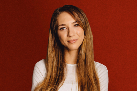 &Ncy;&acy;&dcy;&yacy; &Dcy;&zhcy;&acy;&bcy;&rcy;&acy;&icy;&lcy;&ocy;&vcy;&acy;&period; Stand Up &Ncy;&icy;&zhcy;&ncy;&icy;&jcy; &Ncy;&ocy;&vcy;&gcy;&ocy;&rcy;&ocy;&dcy;