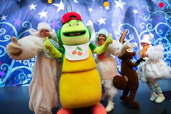 ЁЛКА ТЕЛЕКАНАЛА МУЛЬТ. КОЛЕСО ЧУДЕС